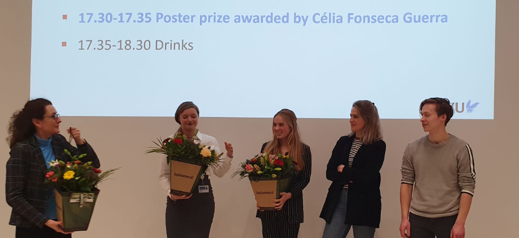 MolTox Bachelor Students, Summer Langereis and Floor Slooter recieve the runner up prize at the Pharmaceutical Sciences Bachelor Project ceremony, presented by Prof. Prof. Dr. Celia Guerra. O2 building, January 2020.